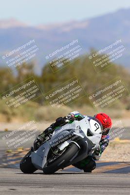 media/Mar-17-2024-CVMA (Sun) [[2dda336935]]/Race 8 Formula Ultra Lightweight Shootout/